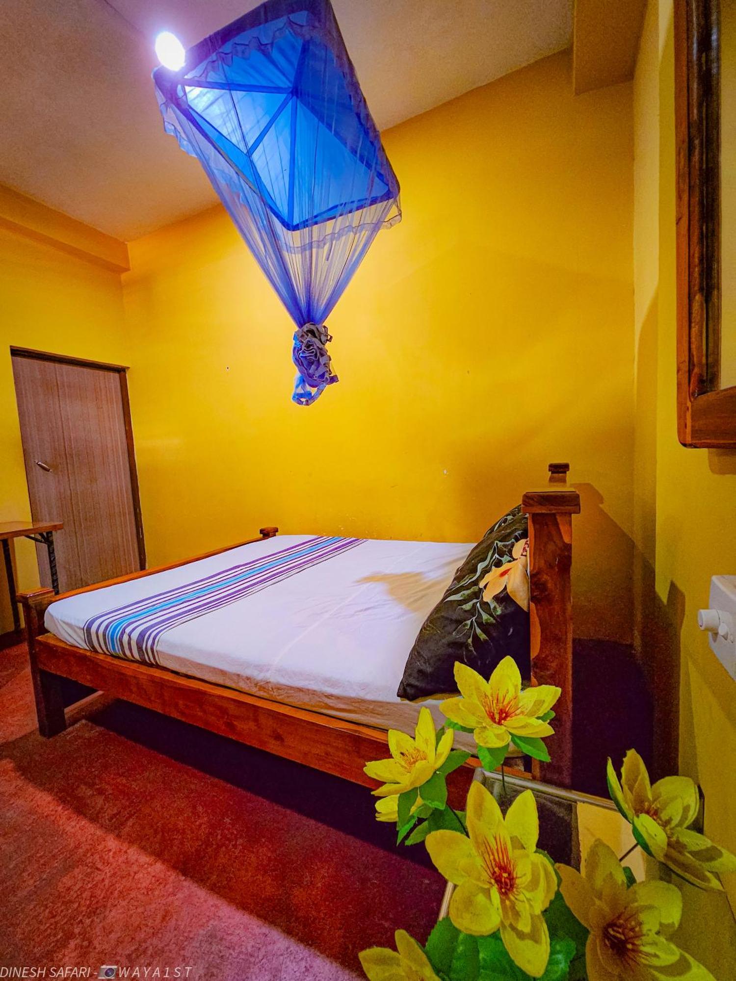 Dinesh Safari Homestay Udawalawe Bagian luar foto