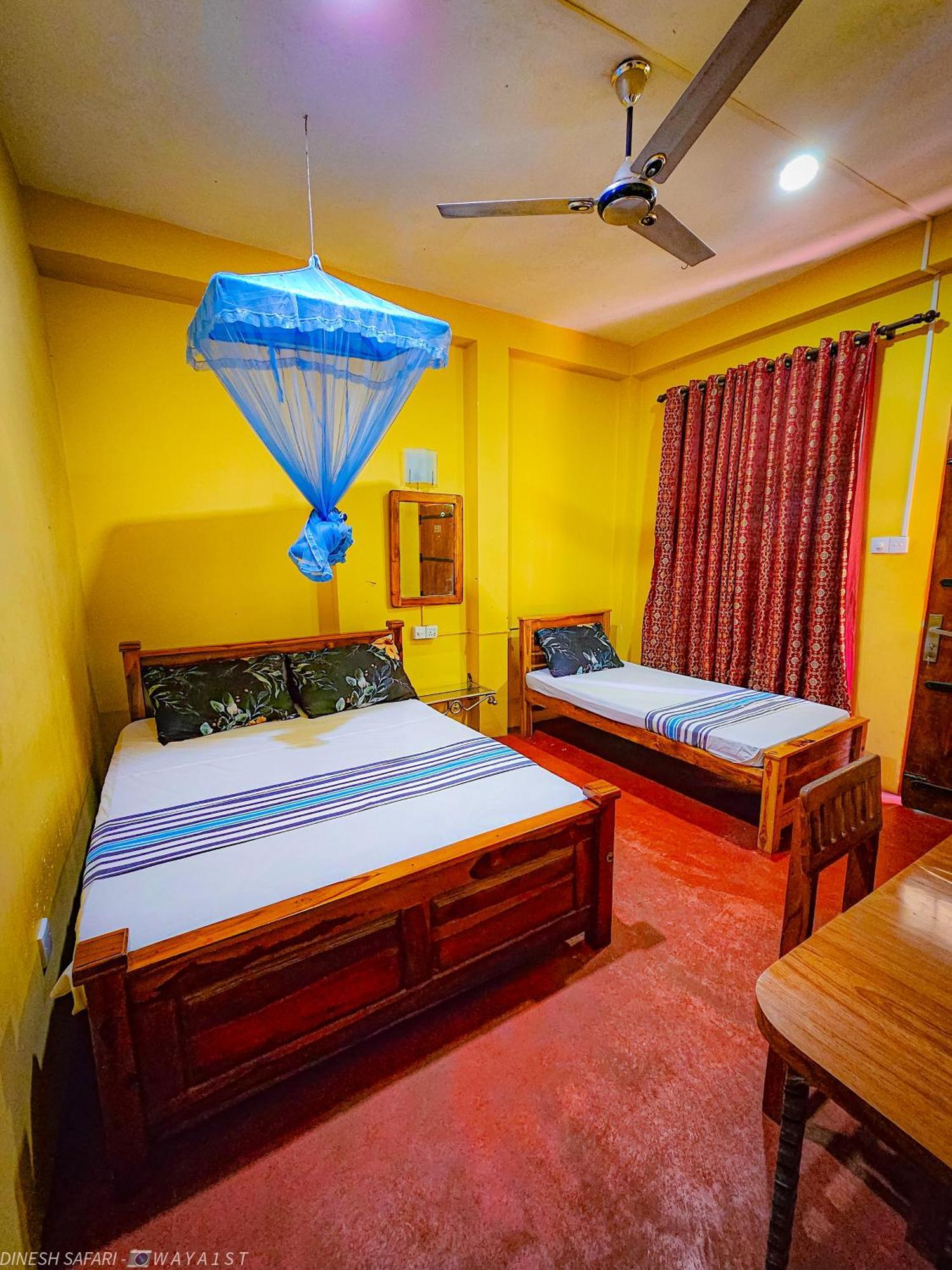 Dinesh Safari Homestay Udawalawe Bagian luar foto