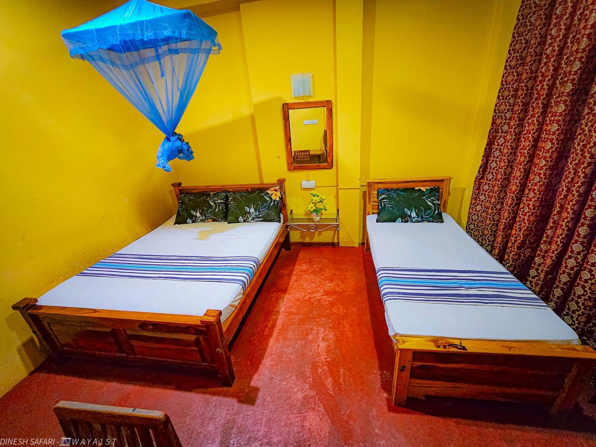 Dinesh Safari Homestay Udawalawe Bagian luar foto