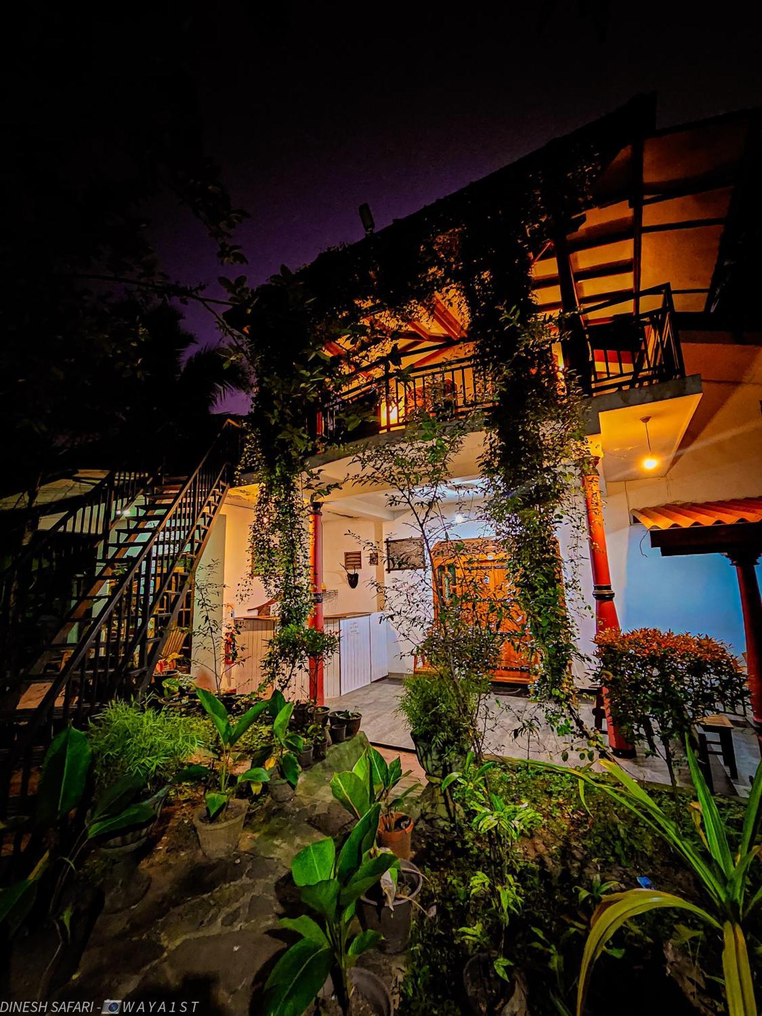 Dinesh Safari Homestay Udawalawe Bagian luar foto