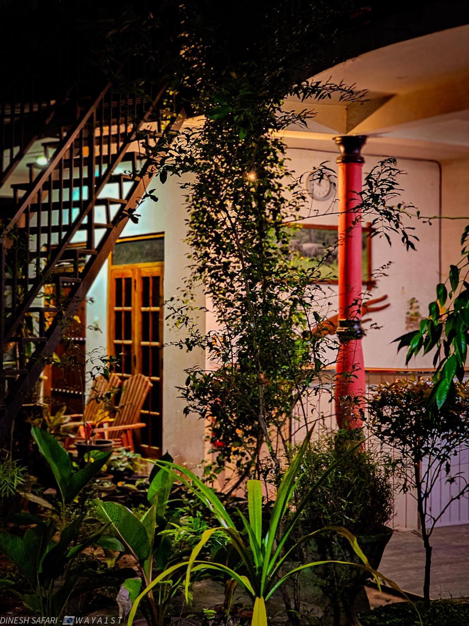 Dinesh Safari Homestay Udawalawe Bagian luar foto