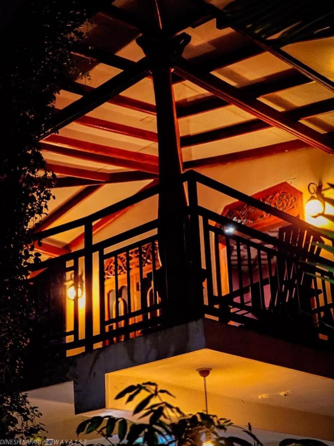 Dinesh Safari Homestay Udawalawe Bagian luar foto