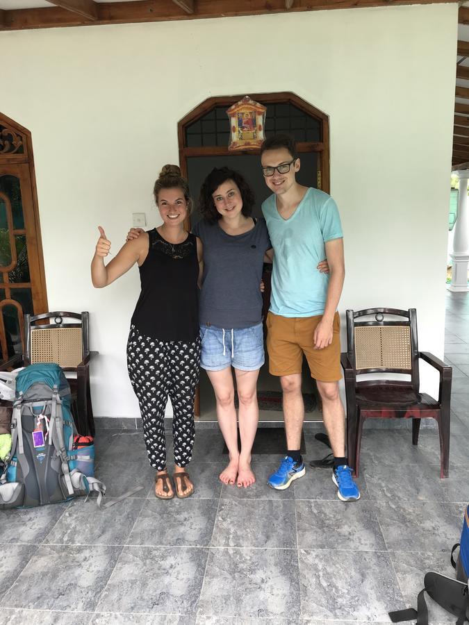 Dinesh Safari Homestay Udawalawe Bagian luar foto
