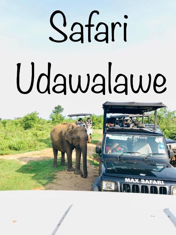 Dinesh Safari Homestay Udawalawe Bagian luar foto